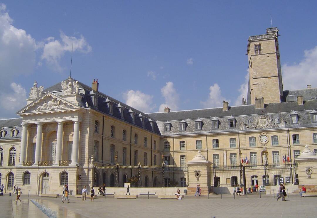 Dijon, sein Palast der Herz&ouml;ge von Burgund, sein Senf und seine Cit&eacute; Internationale de la Gastronomie et du Vin (Internationale Stadt der Gastronomie und des Weins)