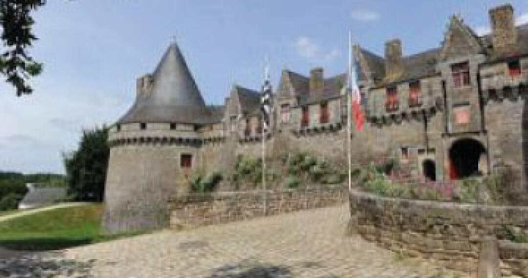 Pontivy f&uuml;r seine mittelalterlichen Gassen und das Schloss der Rohan &copy;BOURCIER Simon